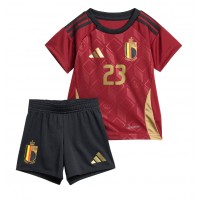 Camiseta Bélgica Arthur Vermeeren #23 Primera Equipación para niños Eurocopa 2024 manga corta (+ pantalones cortos)